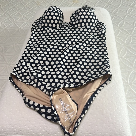 COPY - NWT J. Crew Convertible One Piece Swimsuit Polka Dots Size 2 - Picture 4 of 5